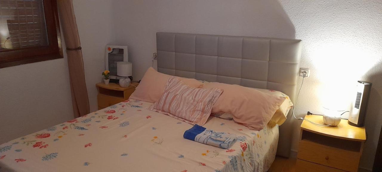 Apartment Los Locos Beach With Balcony And Wi-Fi Torrevieja Exteriör bild