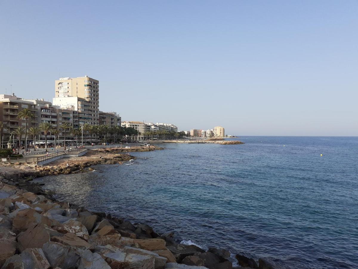 Apartment Los Locos Beach With Balcony And Wi-Fi Torrevieja Exteriör bild