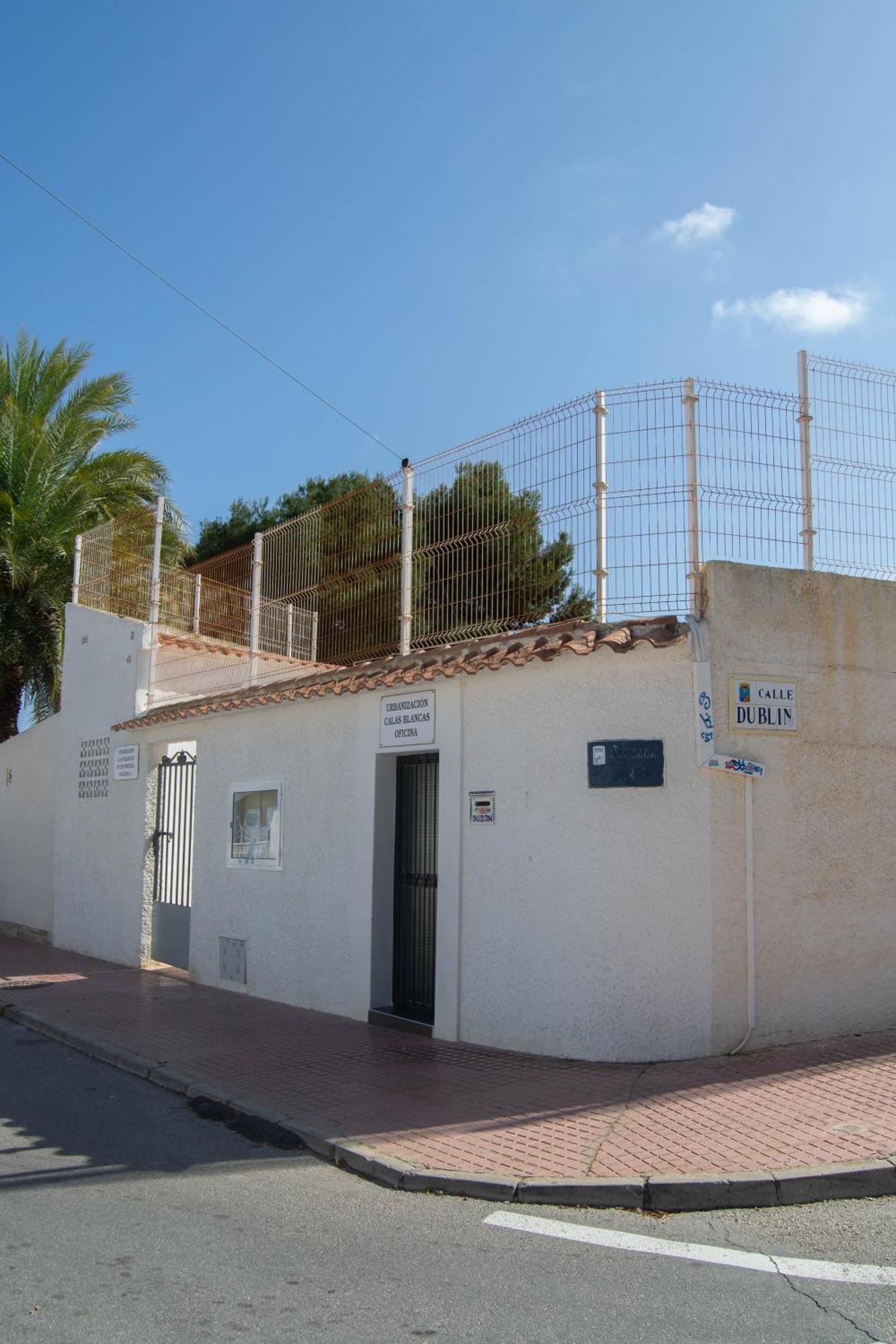 Apartment Los Locos Beach With Balcony And Wi-Fi Torrevieja Exteriör bild