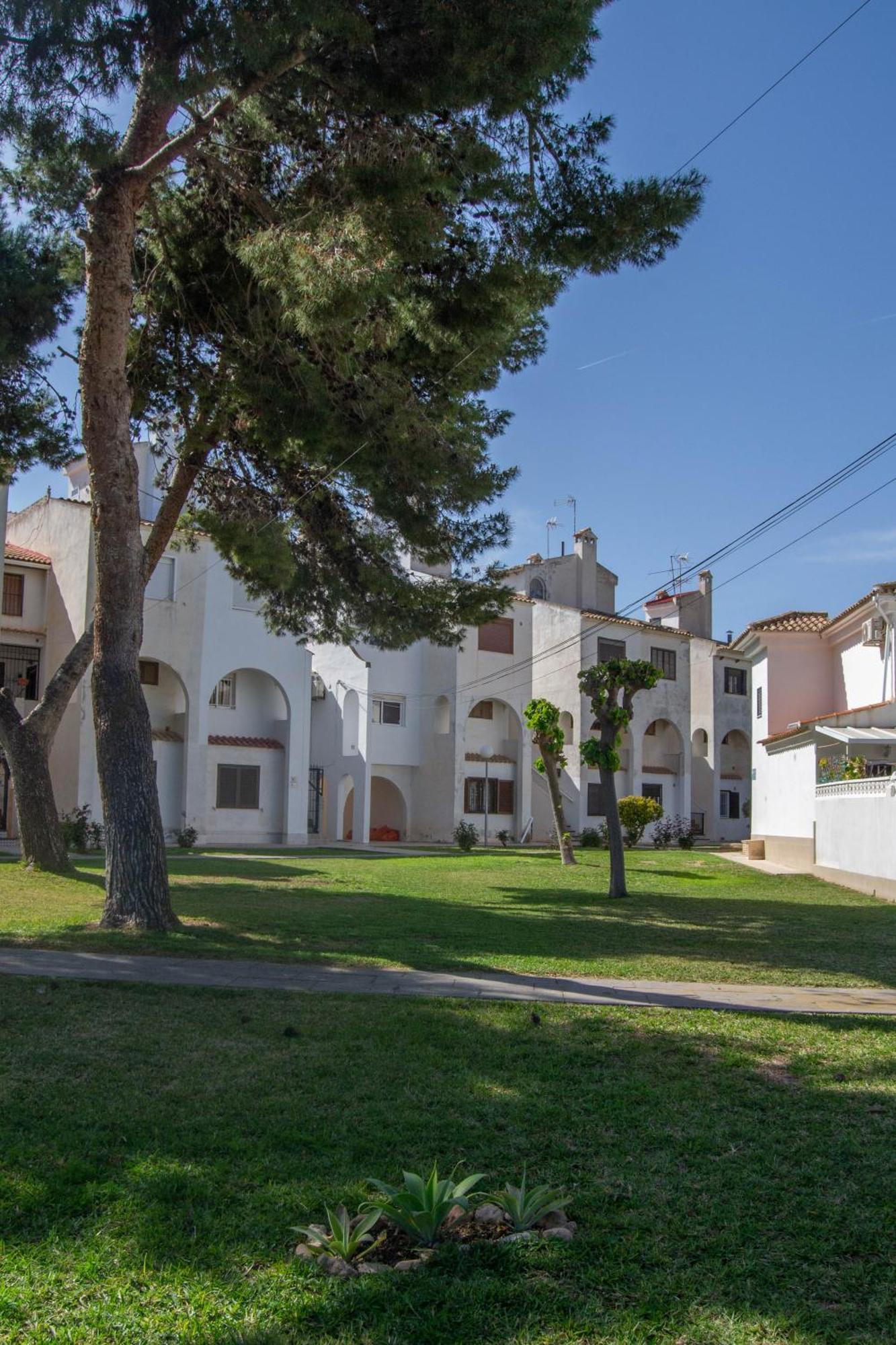 Apartment Los Locos Beach With Balcony And Wi-Fi Torrevieja Exteriör bild